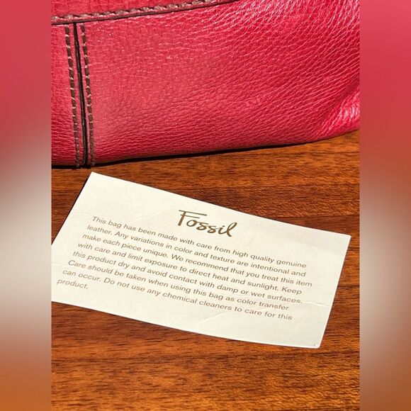 FOSSIL Vintage red bag 🔥 excellent condition 🔥 beautiful 🔥 - Picture 2 of 12